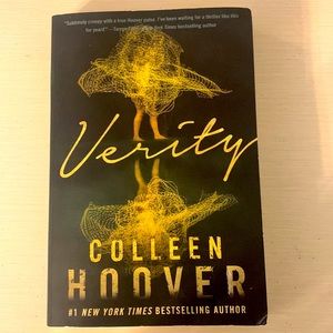 Verity by Colleen Hoover
